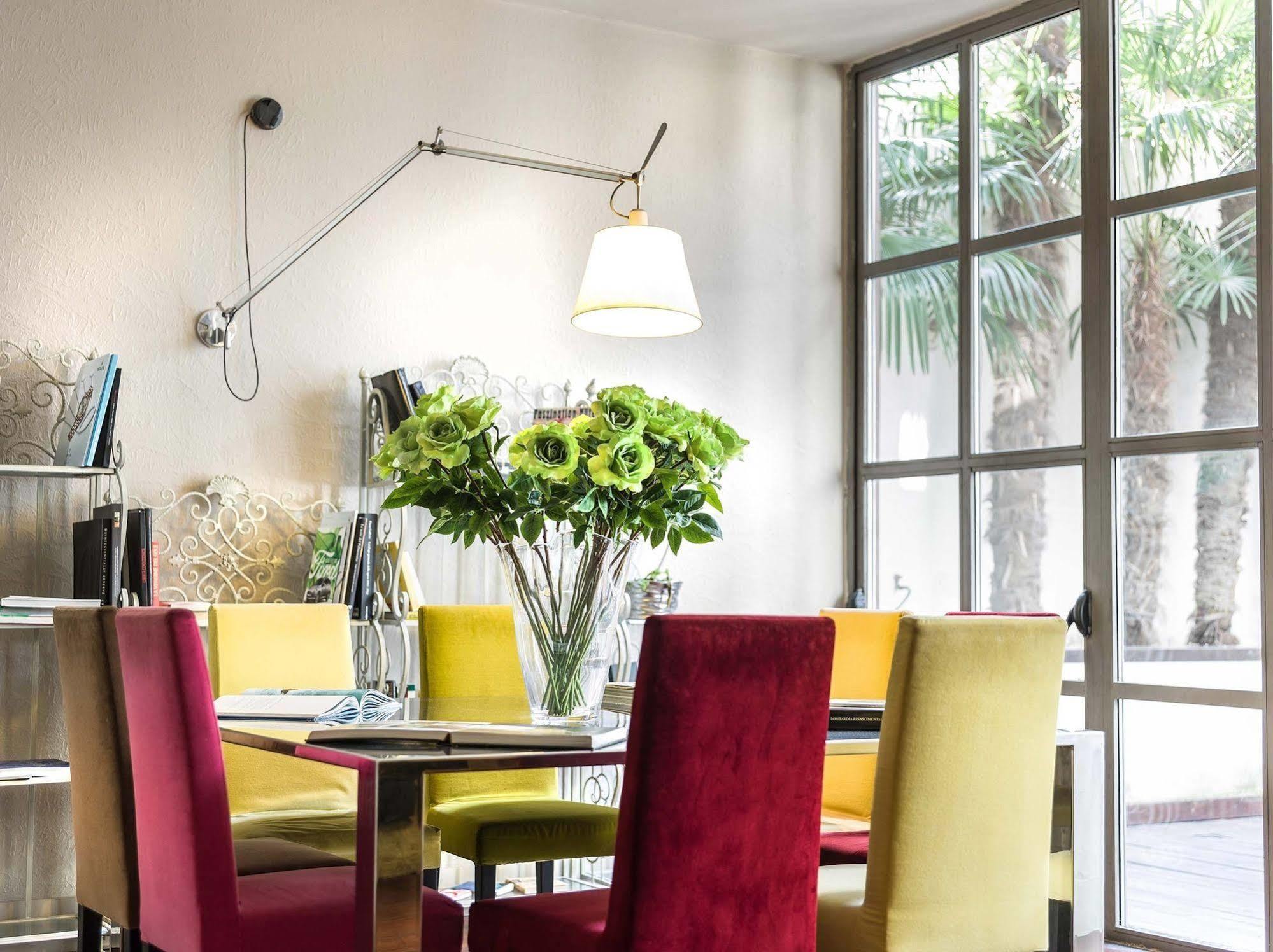 Townhouse 12 Hotel Milano Ngoại thất bức ảnh